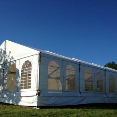 Chapiteau pour réception de mariage
