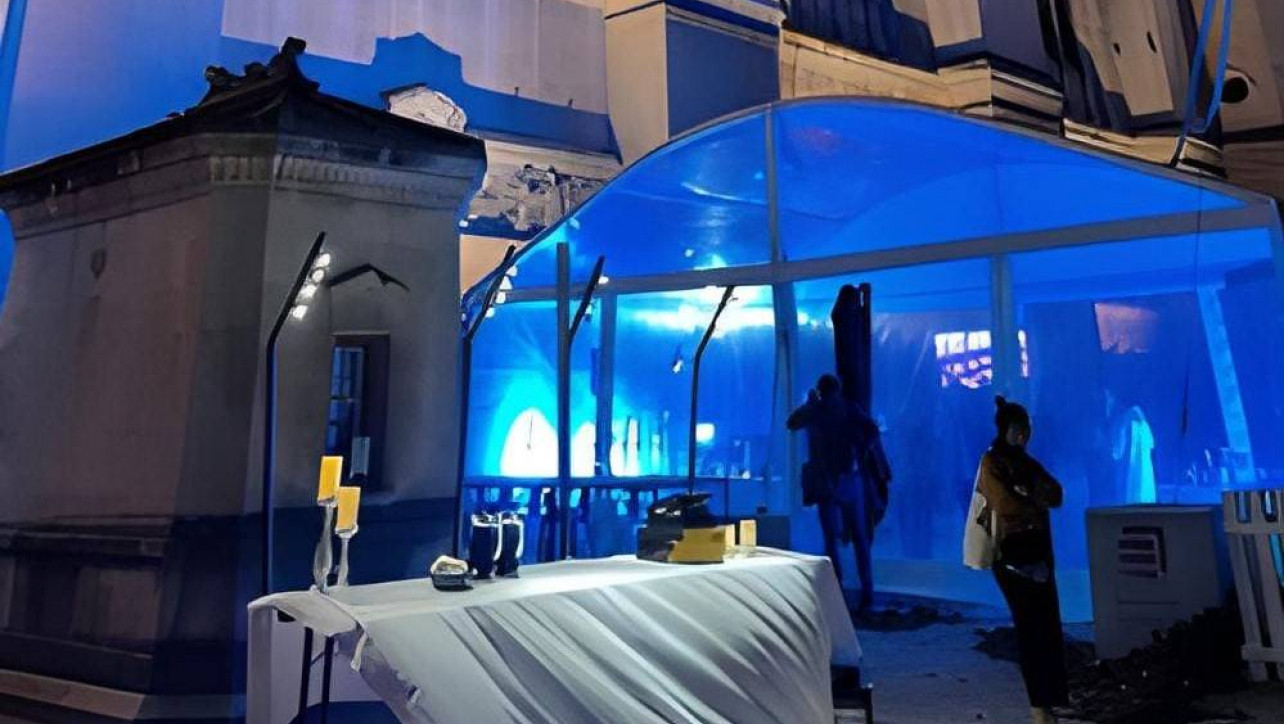 Location de tente arquée à DLC par une agence événementielle pour un événement à Lyon