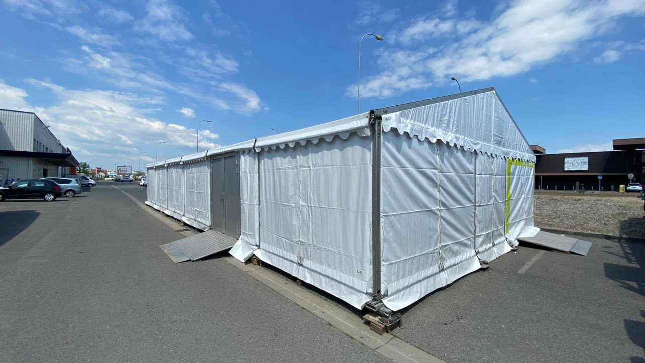 Location de chapiteaux moyenne et longue durée par LDC pour des entreprises