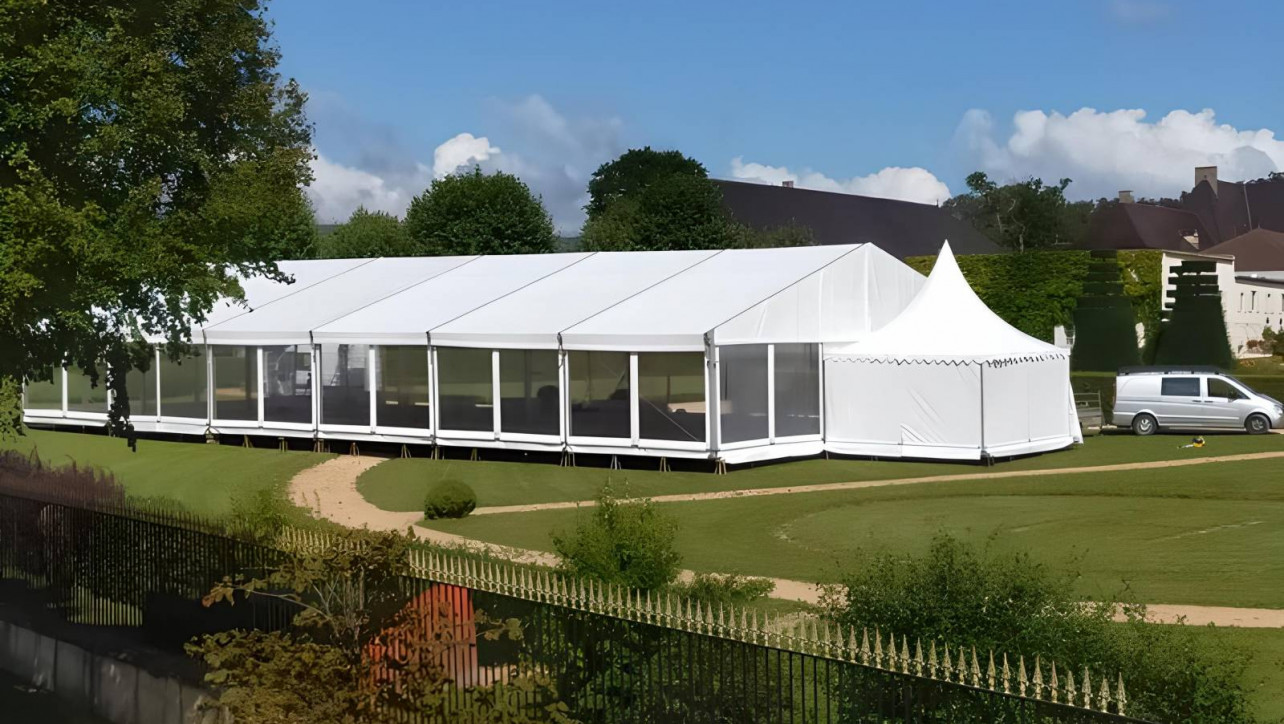 location de chapiteaux pour un séminaire au château de Pizay dans l'Ain avec LDC
