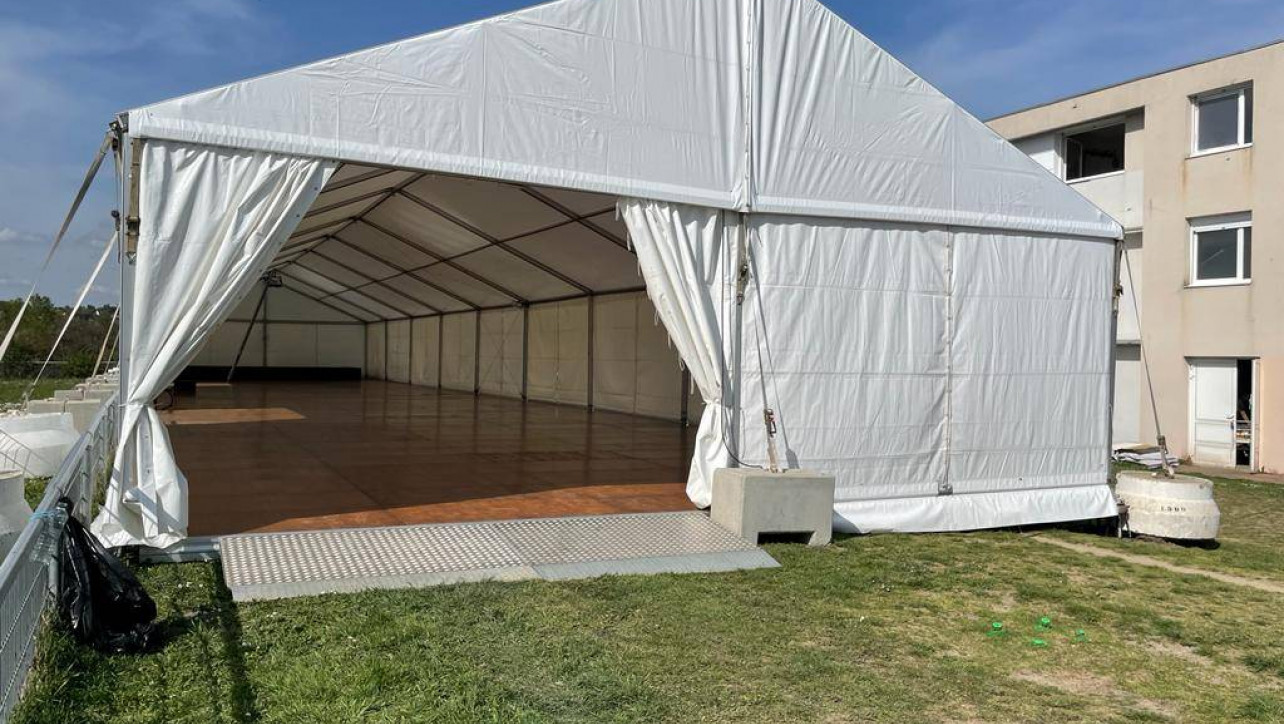 Location de chapiteau pour soirée étudiante à Lyon avec LDC