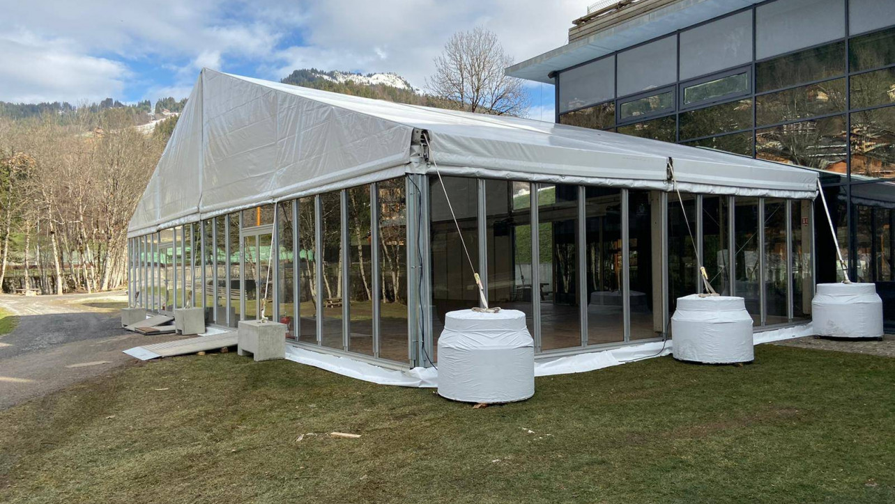 Location de chapiteaux pour la coupe du monde de biathlon, événement sportif, au Grand Bornand avec LDC