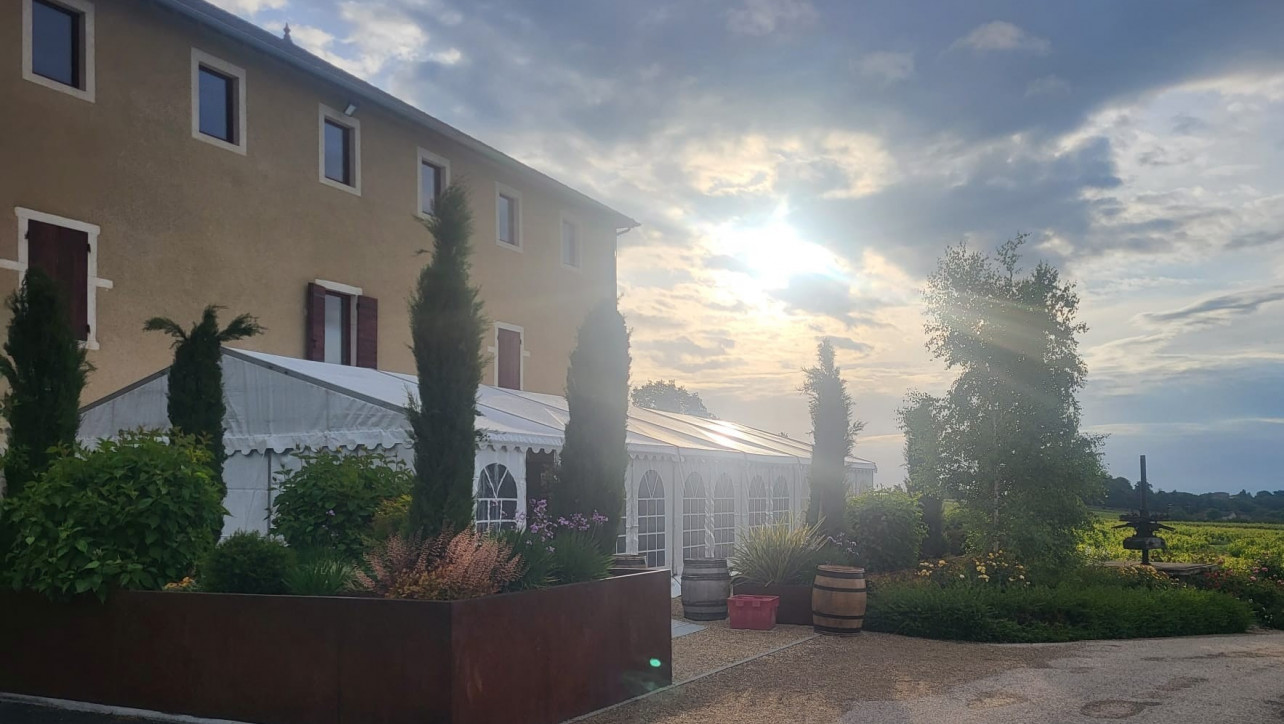 location de chapiteau LDC pour mariage dans le Beaujolais