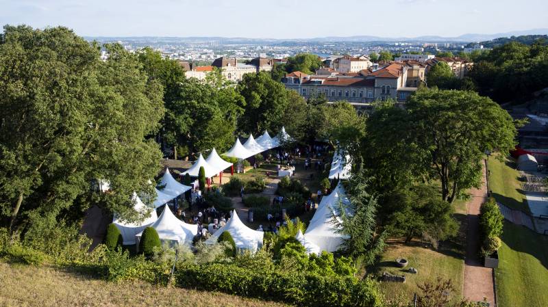 Village tentes pagodes 5x5 avec plancher Lyon