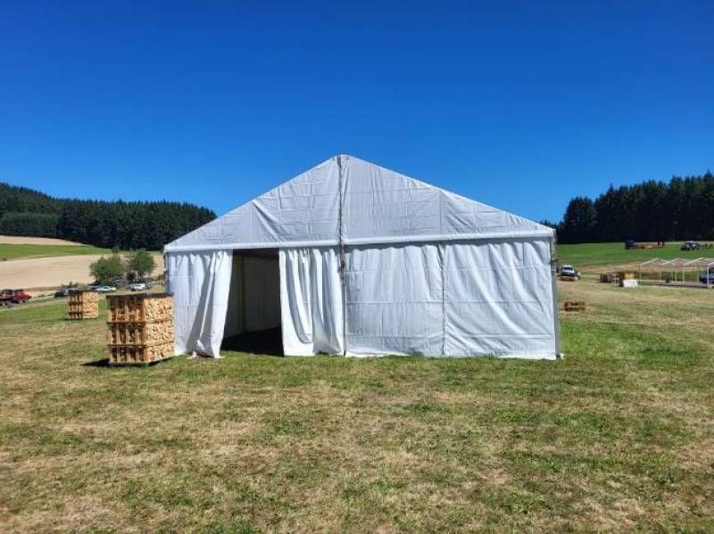 Location de barnums pour réception en Rhône-Alpes