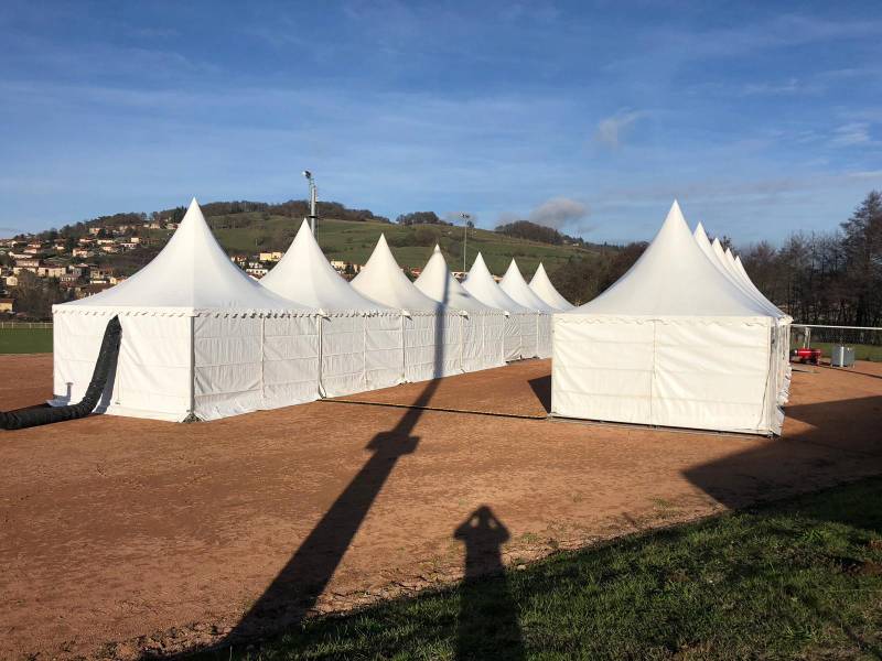 Location de tente garden 4x4m pour manifestation à Lyon