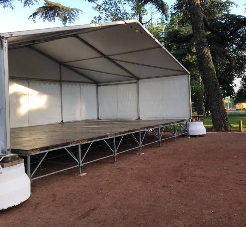 Location de Chapiteaux dans le Beaujolais