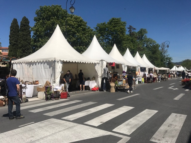 Tente pagde à la location à Mâcon