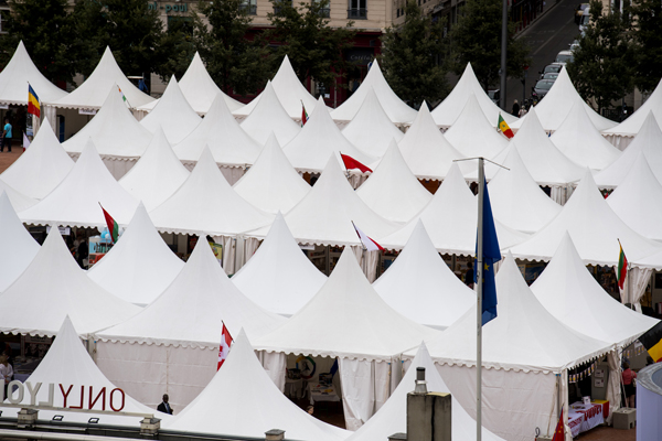 Location de tente pour événement public Roanne