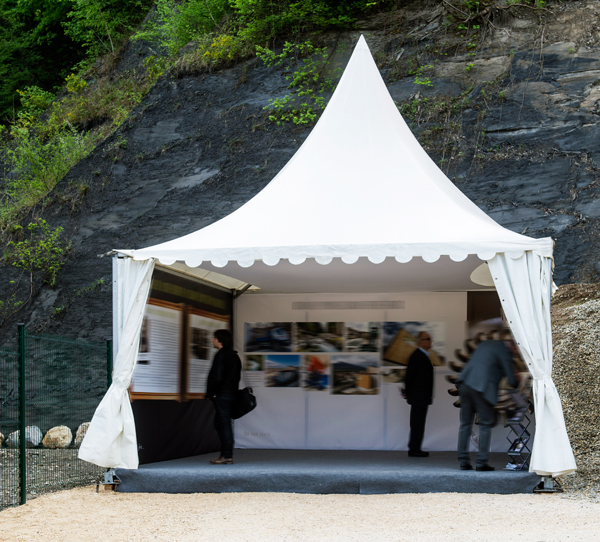 Location de petits chapiteaux pour festival à Lyon